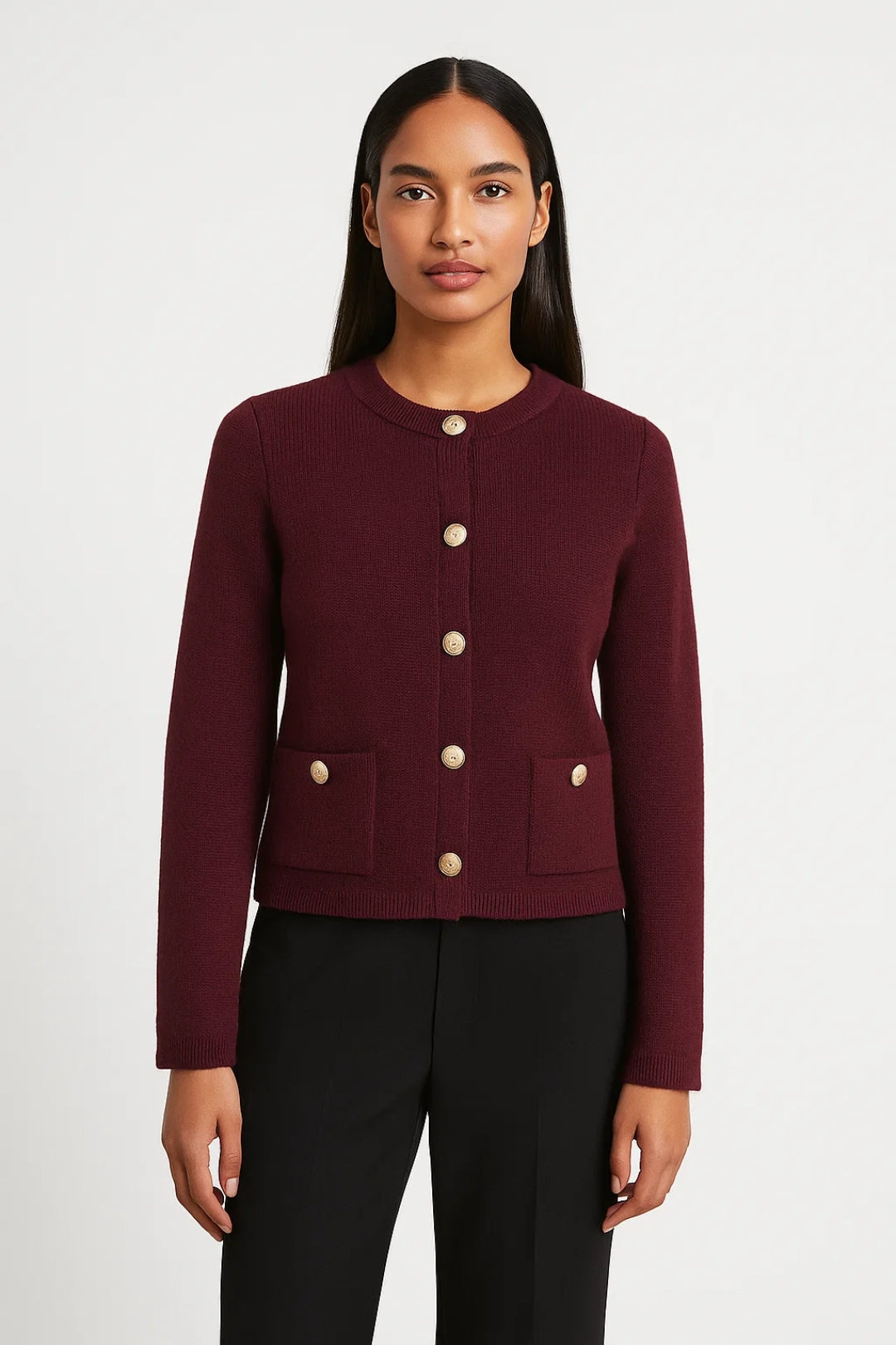 Gebreid Vest | Goudkleurige Knoopsluiting met Opgestikte Zakken | Klassieke Elegantie