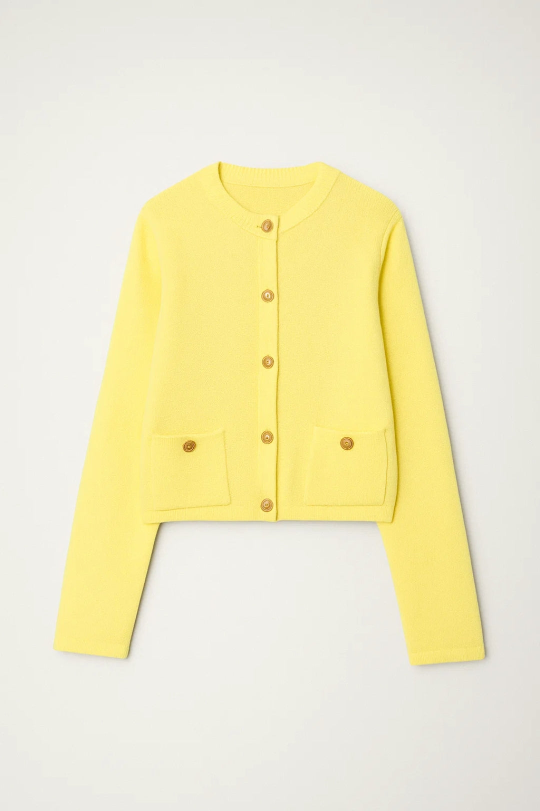 Gebreid Vest | Goudkleurige Knoopsluiting met Opgestikte Zakken | Klassieke Elegantie