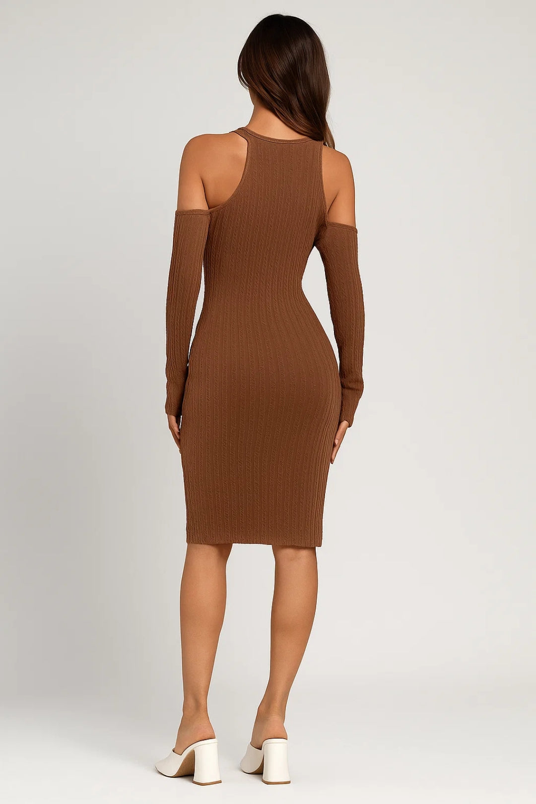 Gebreide Jurk | Cold Shoulder met Knoopsluiting | Modern en Comfortabel