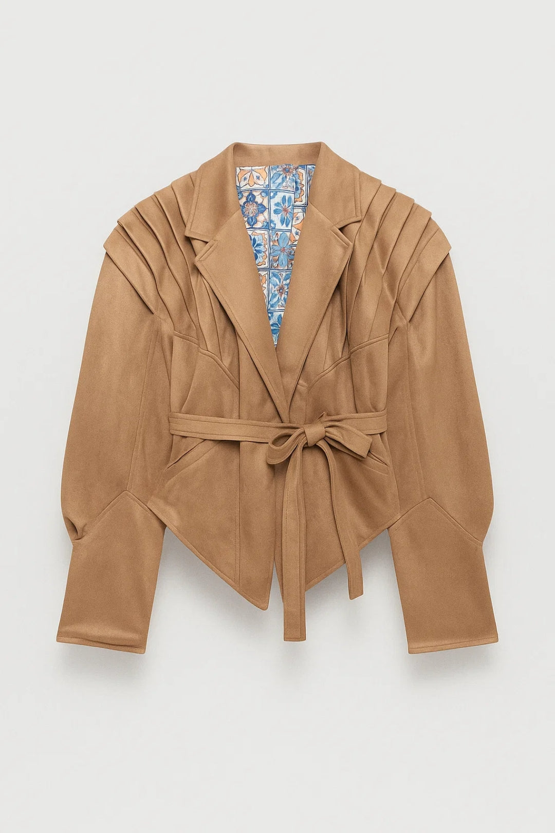 Getailleerd Damesjack | Geplooide Schouders en Strikceintuur | Statement Look