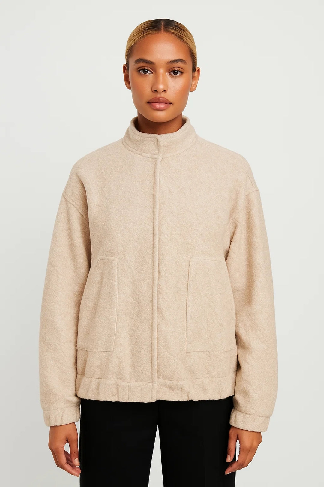 Korte Damesjas | Minimalistisch Design met Opstaande Kraag | Warm en Casual