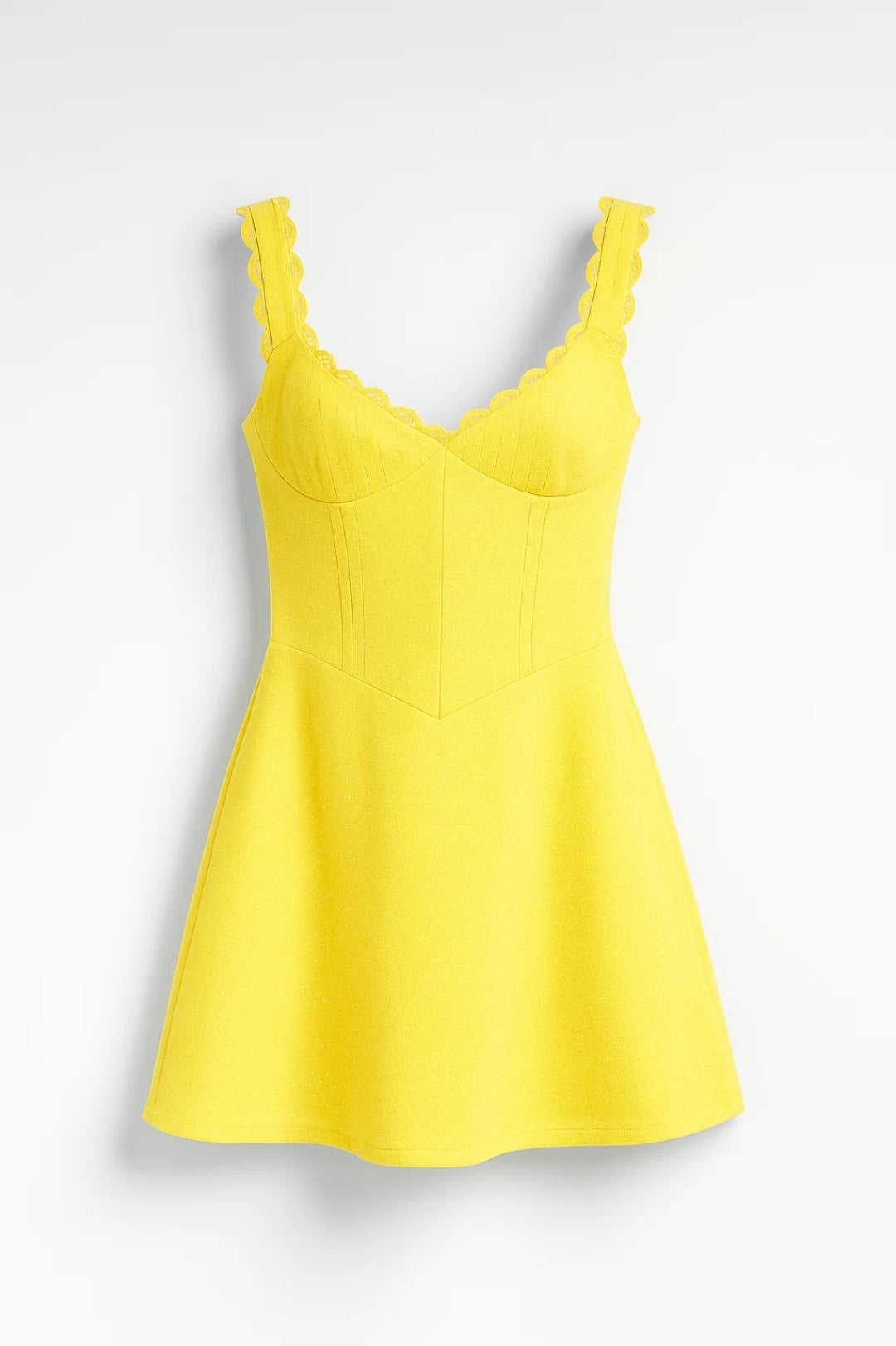 Korte Jurk met Sweetheart Halslijn | Uitlopend Model met Kantaccent | Lichtgewicht en Ademend