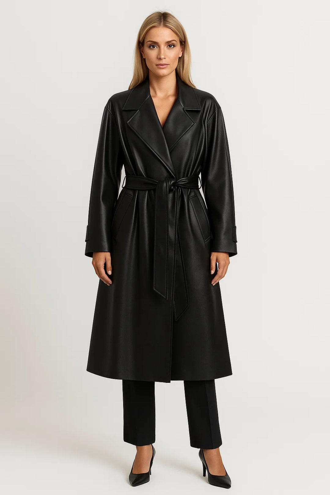 Lange Damesjas | Geknoopte Taille en Oversized Revers | Elegant Silhouet