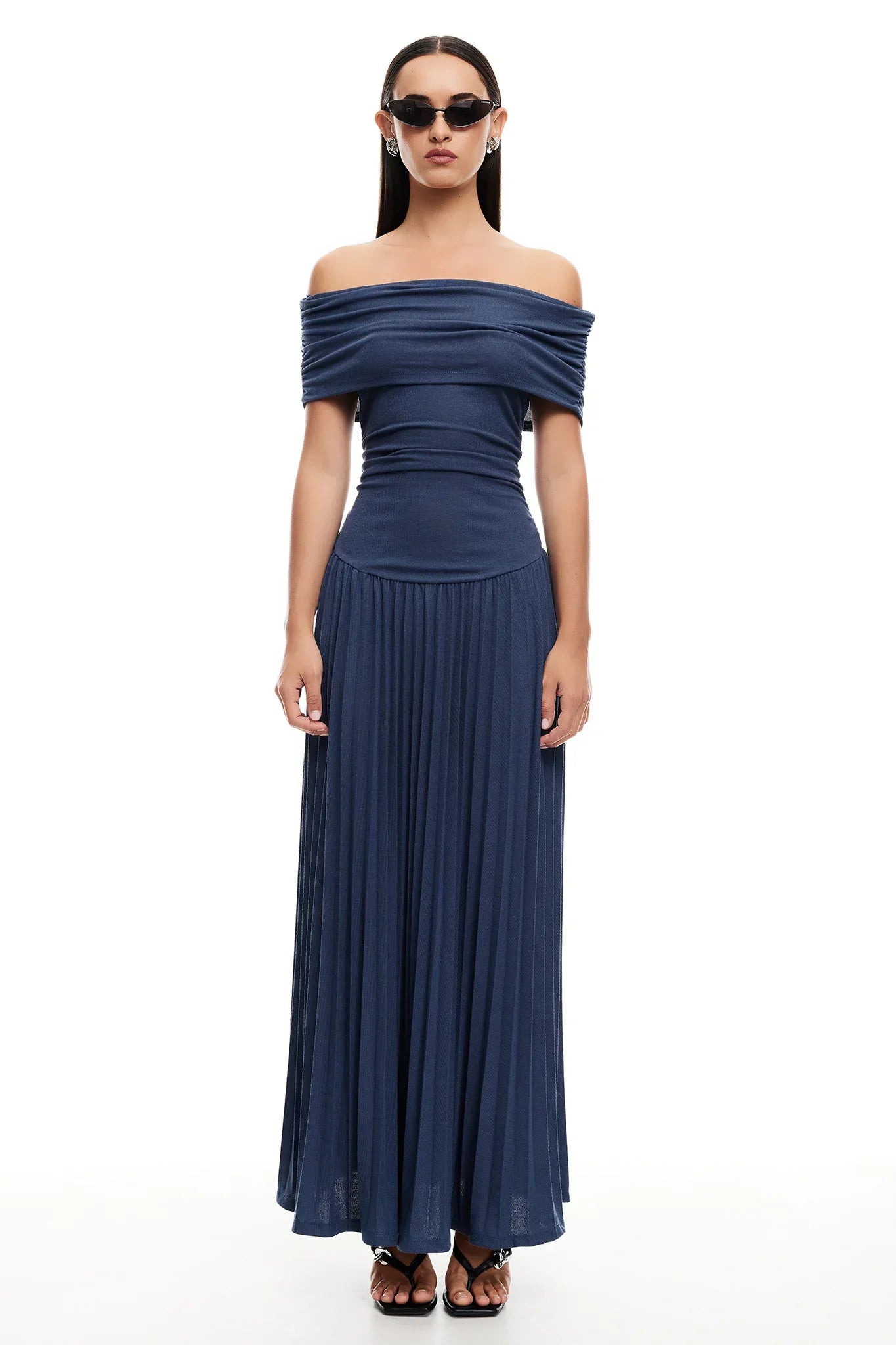 Lara - Chique Bruiloft Gastenjurk Dames met Off-Shoulder en Geplooide Maxi-rok