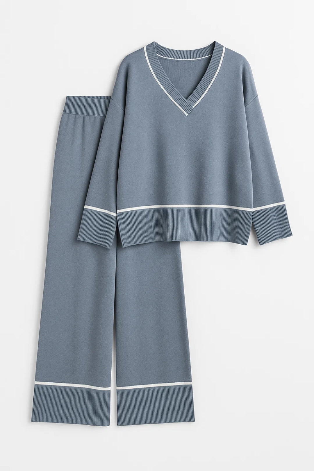 Loungewear Set | Diepe V-hals met Contrastdetails | Ontspannen Pasvorm