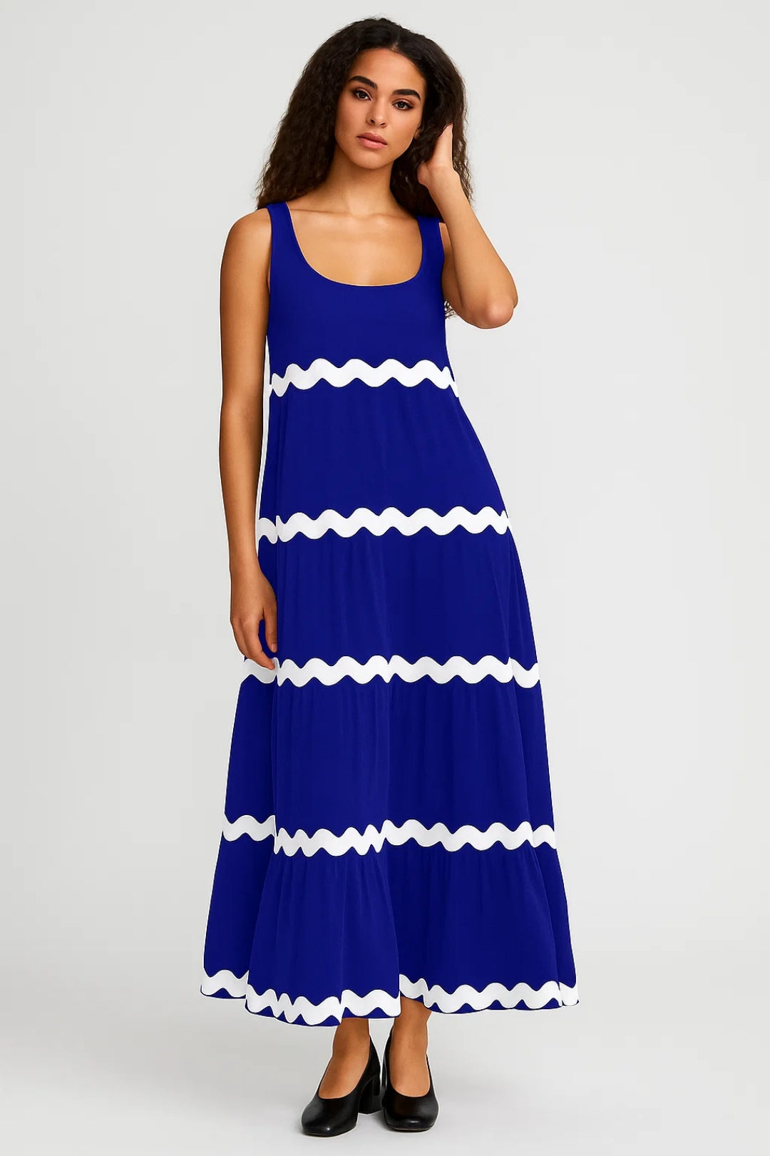 Mouwloze Maxi Jurk | Golvend Strependetail | Speelse Zomerstijl