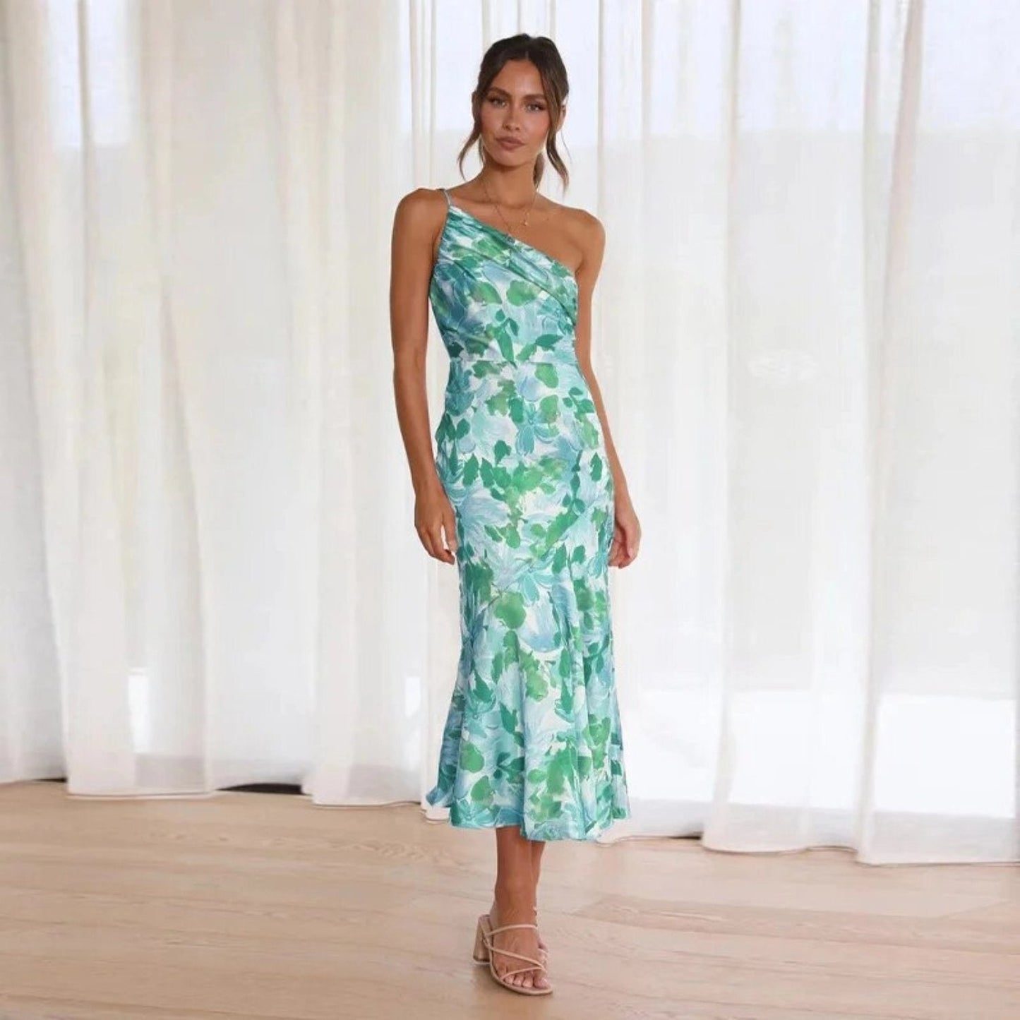 Noor - Romantische Bruiloft Gastenjurk Dames met One-Shoulder en Bloemenprint