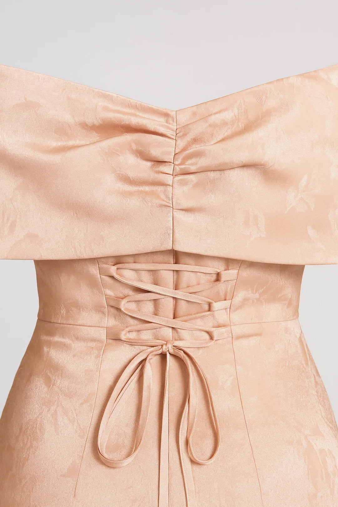 Off Shoulder Avondjurk | Figuurvolgend Model | Strikdetail aan Bovenkant