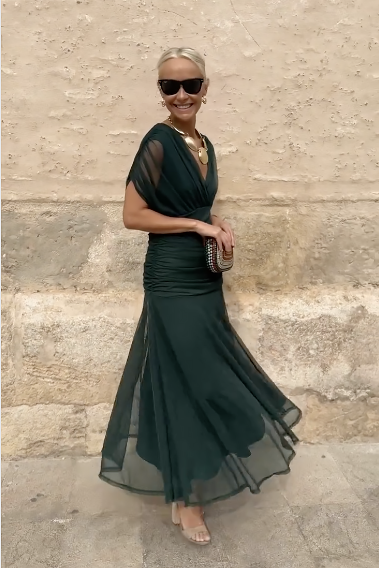 Tess - Elegante Bruiloft Gastenjurk Dames met Diepe V-hals en Vloeiende Maxi-rok
