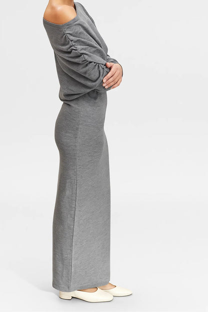 Asymmetrische Maxi Jurk | Off-Shoulder en Lange Mouwen | Lichtgewicht en Ademend