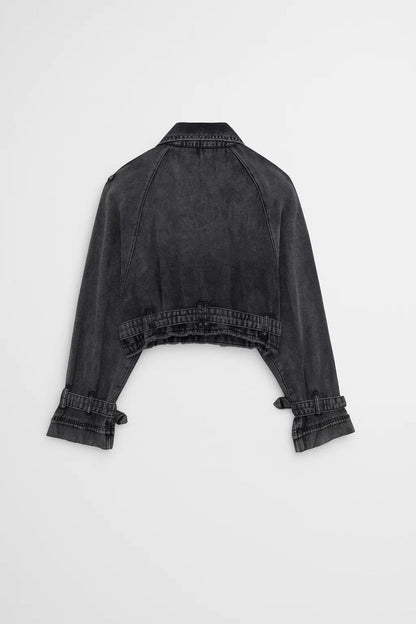 Cropped Damesjack | Denim Look met Gespdetail | Stoer en Modern