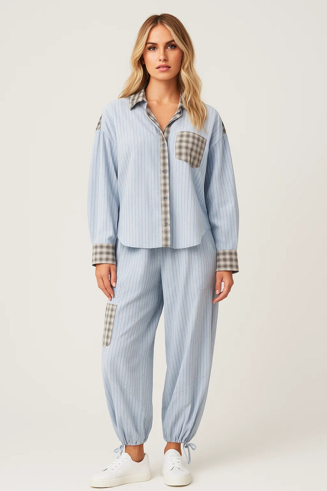 Dames Loungewear Set | Minimalistisch | Met Knoopjes | Lente