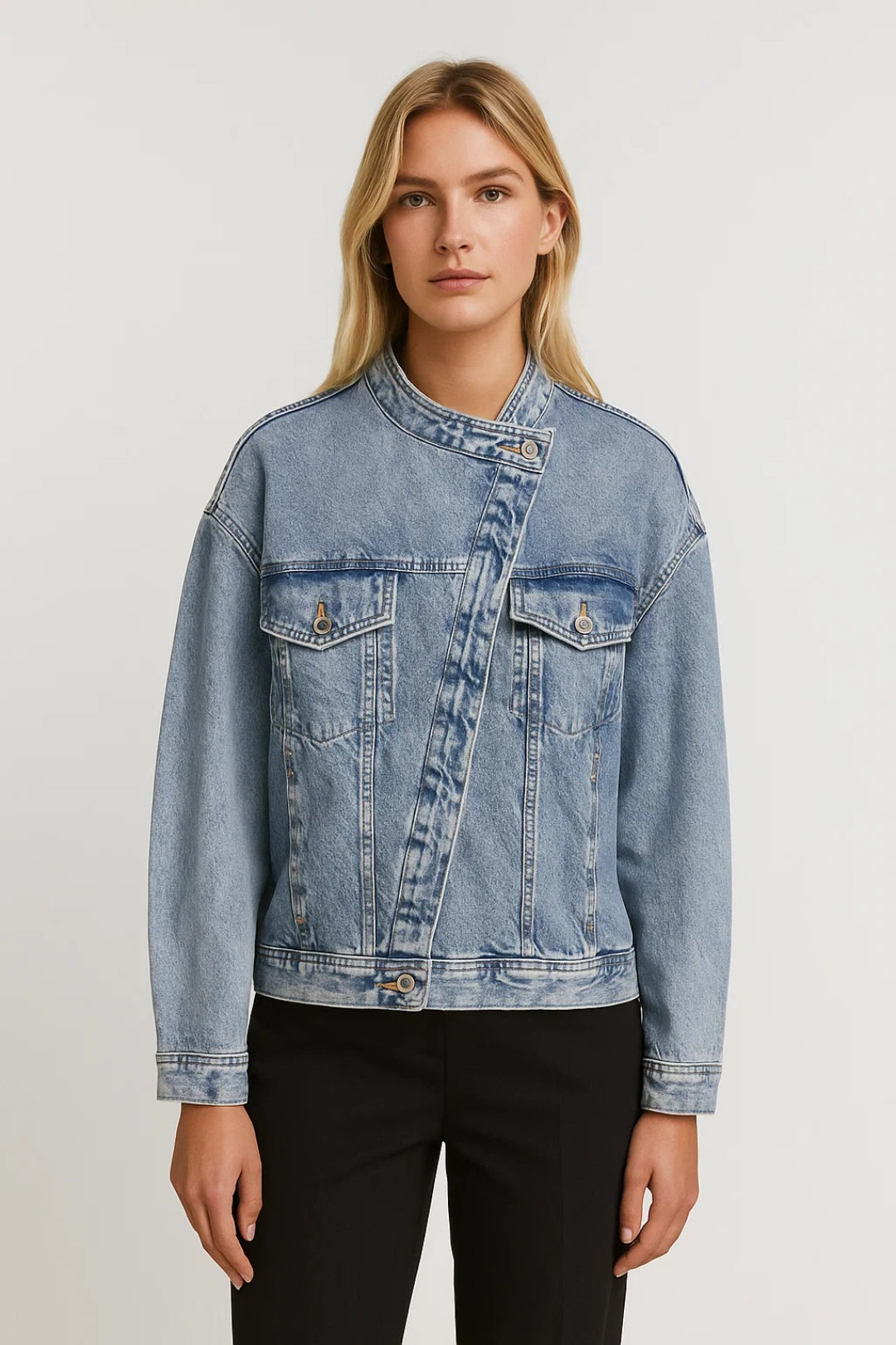 Dames Spijkerjack | Asymmetrisch Design met Kraagdetail | Stoer en Eigentijds