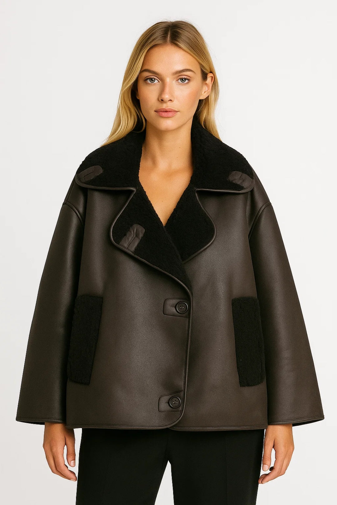 Damesjas | Boxy Model met Faux Shearling Afwerking | Warm en Modern voor Koude Dagen