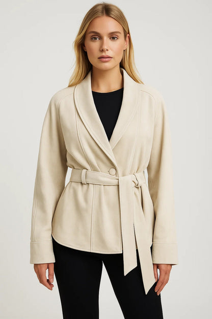 Damesjas met Ceintuur | Sjaalkraag en Getailleerd Model | Elegant en Comfortabel