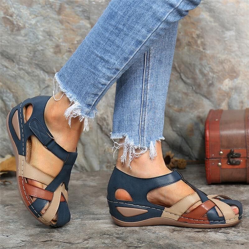 Esmée - Vintage Orthopedische Sandalen Dames met Gesloten Neus en Kruisbandjes