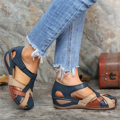 Esmée - Vintage Orthopedische Sandalen Dames met Gesloten Neus en Kruisbandjes