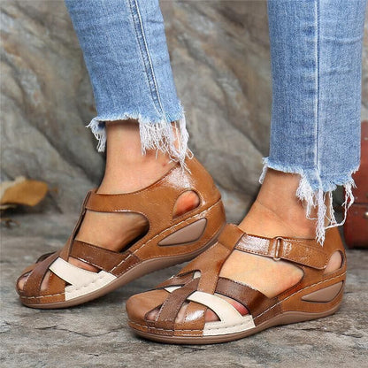 Esmée - Vintage Orthopedische Sandalen Dames met Gesloten Neus en Kruisbandjes