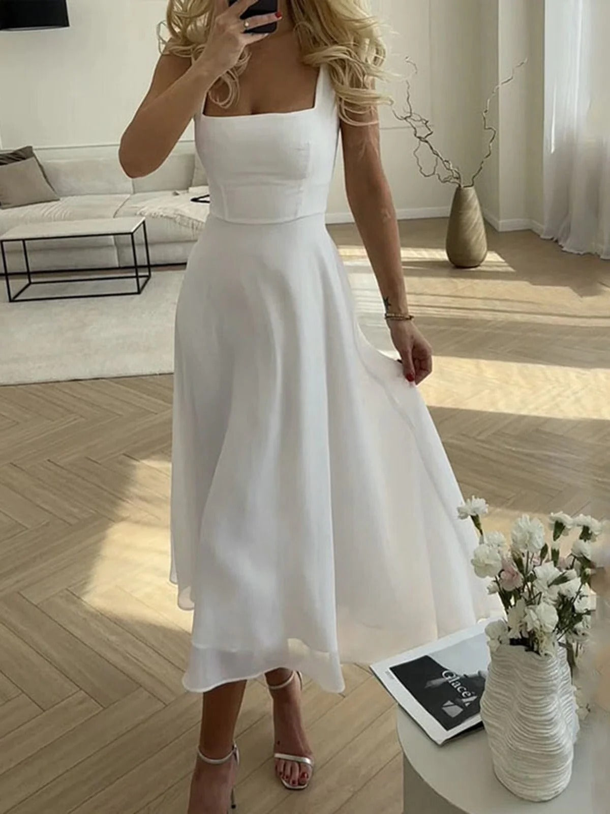 Femke - Chique Bruiloft Gast Jurk Dames Midi met Spaghettibandjes en Strikdetail