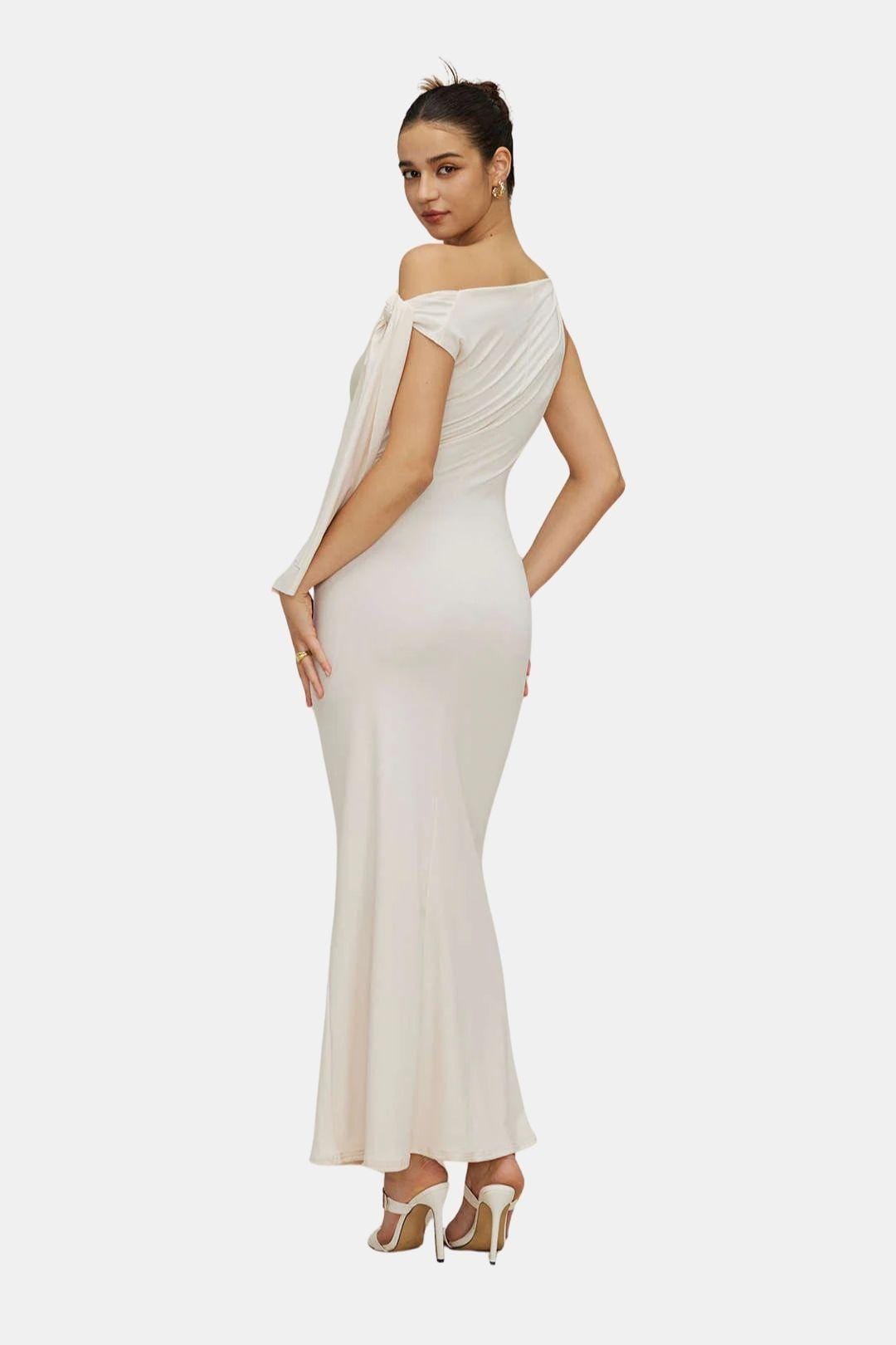Femke - Elegante Bruiloft Gastenjurk Dames met One-shoulder Mouw en Slanke Lijn