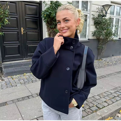 Femke - Tussenjas dames kort en oversized met opstaande kraag