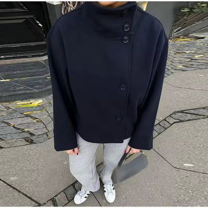 Femke - Tussenjas dames kort en oversized met opstaande kraag