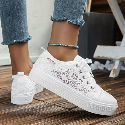 Floor - Boho Comfort Sneakers Dames met Opengewerkt Patroon en Veters