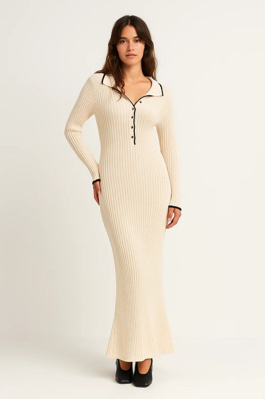 Gebreide Maxi Jurk met Kraag | Geribd Design en Contrasterend Detail | Warm en Elegant