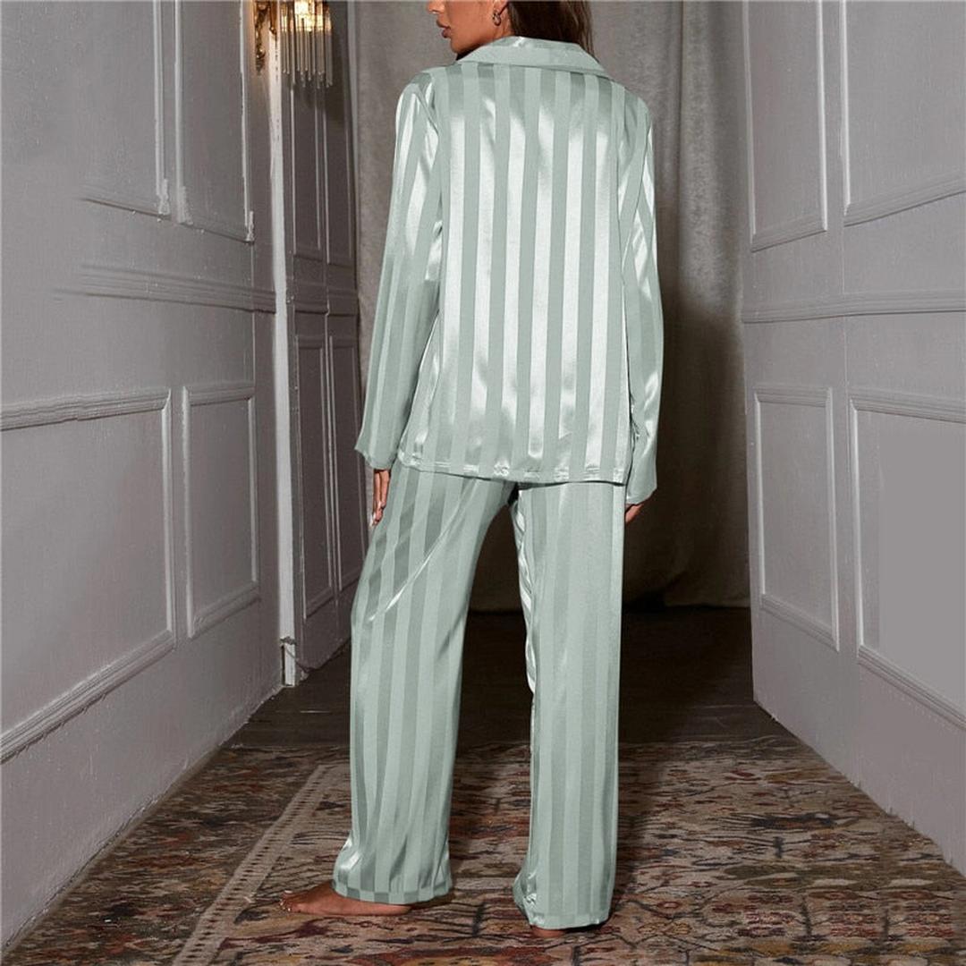 Iris - Pyjama dames lang en glanzend met knopen en revers en broek