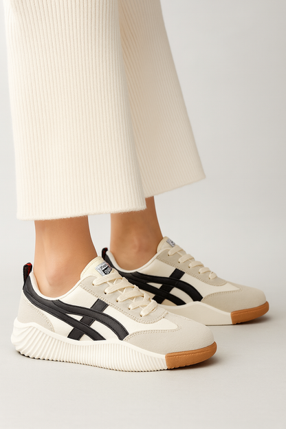 Isa - Klassieke Orthopedische Sneakers Dames met Gekruiste Streepdetail