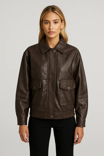 Korte Damesjas | Rechte Pasvorm met Drukknoopsluiting | Stoer en Minimalistisch