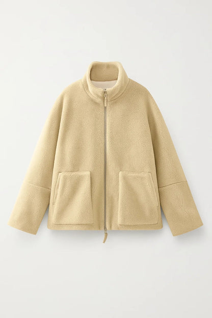 Korte Damesjas | Zachte Afwerking met Hoge Kraag | Minimalistisch Design