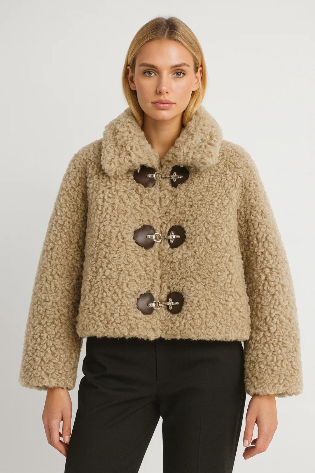 Jas Dames | Kort Model | Met Gespsluiting | Winter | Comfortabele pasvorm | Ideaal voor koude dagen