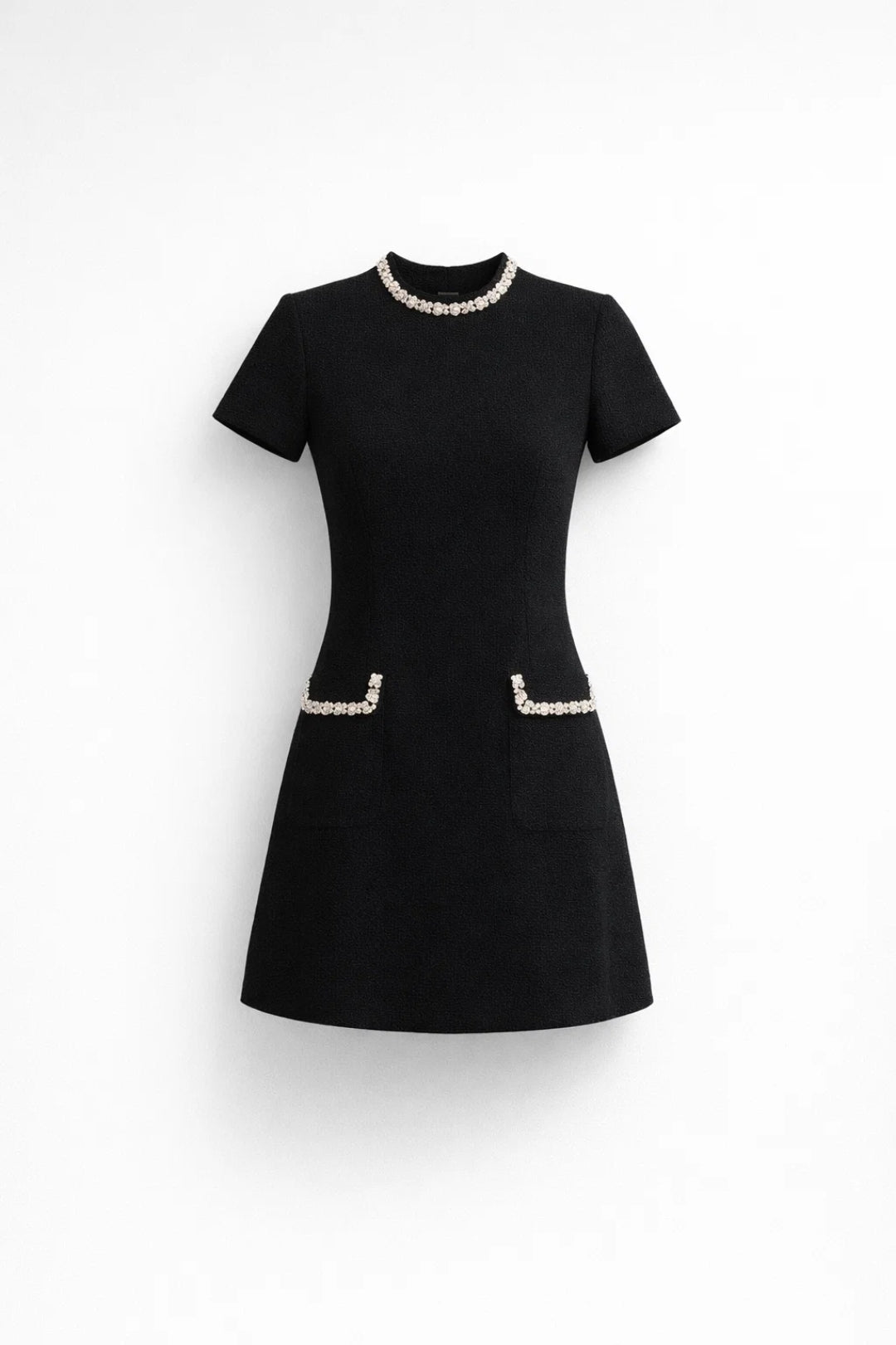 Mini Jurk Dames - A-lijn met Korte Mouwen en Parel Detail | Chique