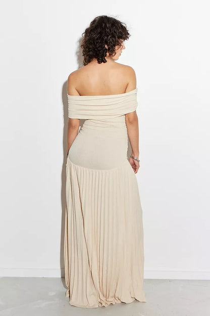 Lara - Chique Bruiloft Gastenjurk Dames met Off-Shoulder en Geplooide Maxi-rok