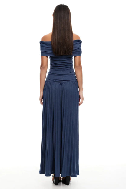 Lara - Chique Bruiloft Gastenjurk Dames met Off-Shoulder en Geplooide Maxi-rok