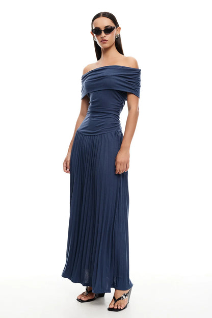 Lara - Chique Bruiloft Gastenjurk Dames met Off-Shoulder en Geplooide Maxi-rok