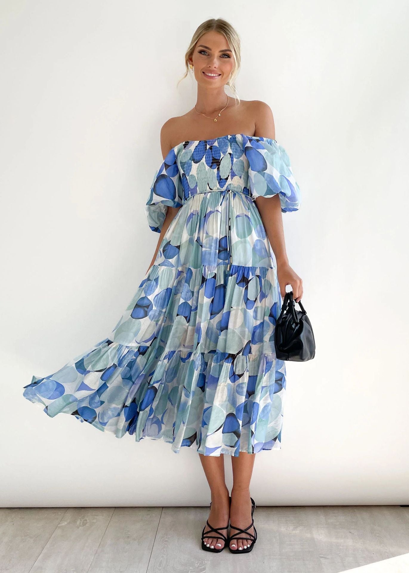 Lieke - Elegante Bruiloft Gastenjurk Dames met Off-Shoulder en Wijde Rok