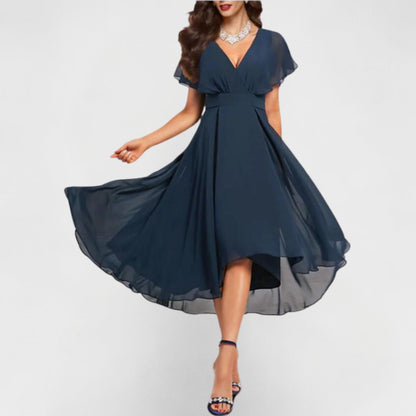 Lieke - Elegante Bruiloft Gastenjurk Dames met V-hals en Asymmetrische Zwaairok