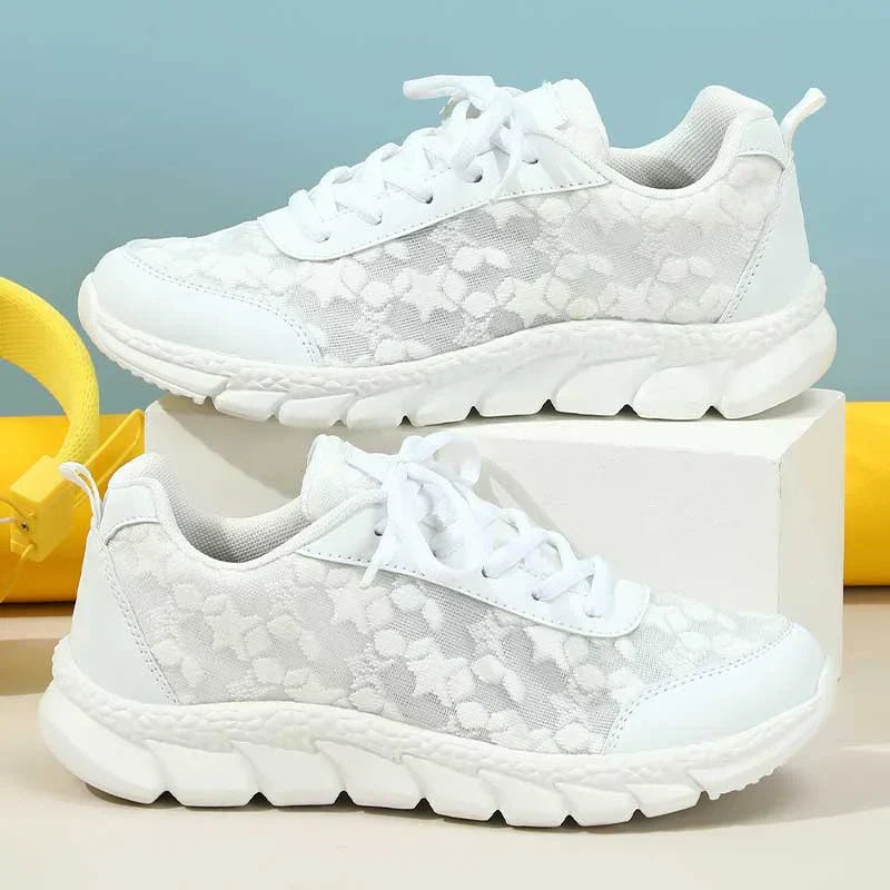 Lieke - Stijlvolle Orthopedische Sneakers Dames met Vetersluiting en Bloemenpatroon
