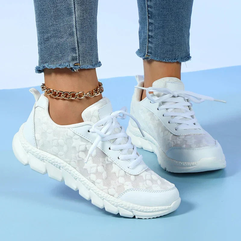 Lieke - Stijlvolle Orthopedische Sneakers Dames met Vetersluiting en Bloemenpatroon