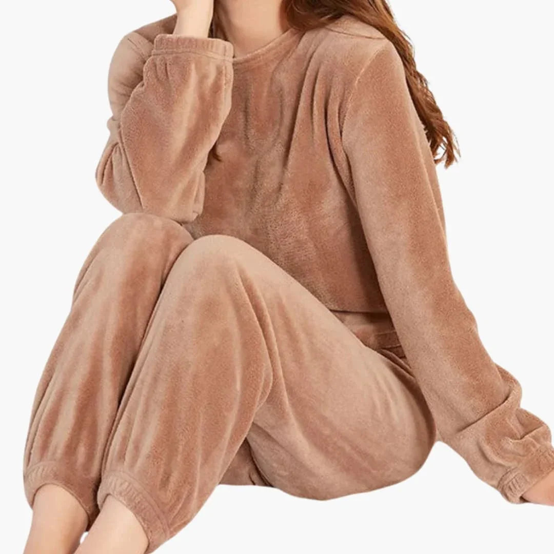 Lotte - Pyjama dames fleece en zacht met lange mouw en ruime pasvorm