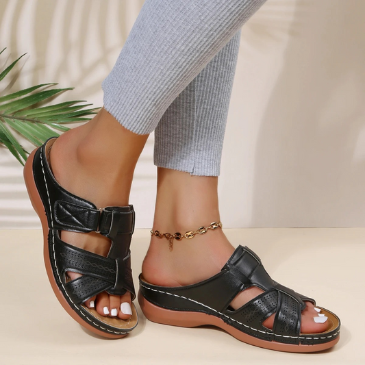 Maud - Comfortabele Orthopedische Sandalen Dames met Gekruiste Bandjes en Sleehak