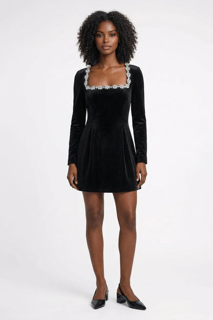 Mini Jurk Dames - Lange Mouwen met Kristallen Kraagdetail | Feestelijk