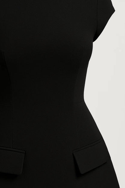 Mini Jurk met Hoge Hals | Getailleerde Pasvorm | Minimalistisch Design