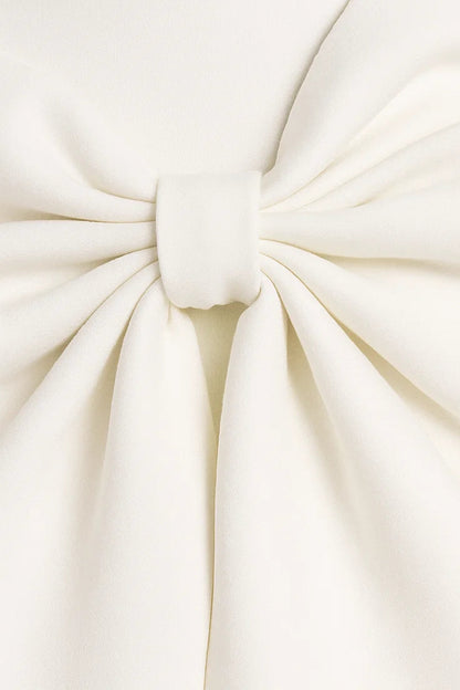 Mini Jurk met Vierkante Hals | Uitlopend Model met Rugstrik | Speelse Elegantie