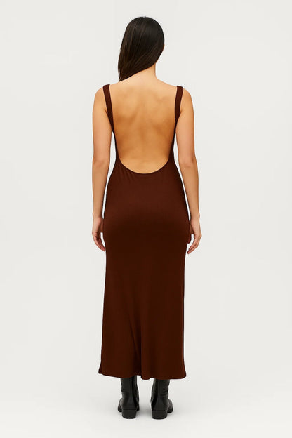 Mouwloze Bodycon Jurk | Rechte Halslijn | Minimalistische Midi Snit