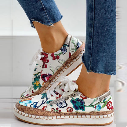 Nina - Romantische Comfort Sneakers Dames met Bloemenprint en Veters