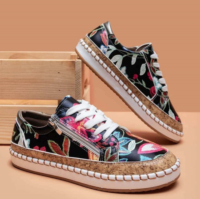 Nina - Romantische Comfort Sneakers Dames met Bloemenprint en Veters