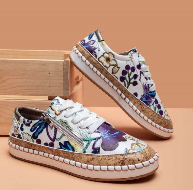 Nina - Romantische Comfort Sneakers Dames met Bloemenprint en Veters